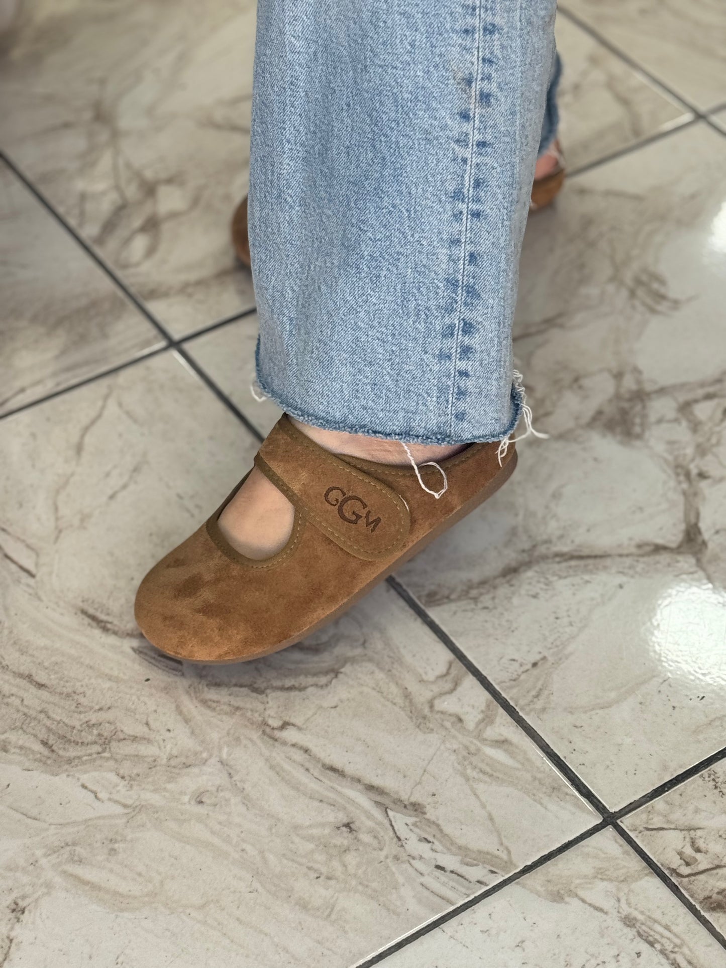 بانتوف طبي نسائي مريح وأنيق